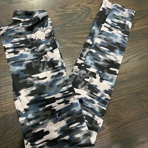 Onzie XS blue camo